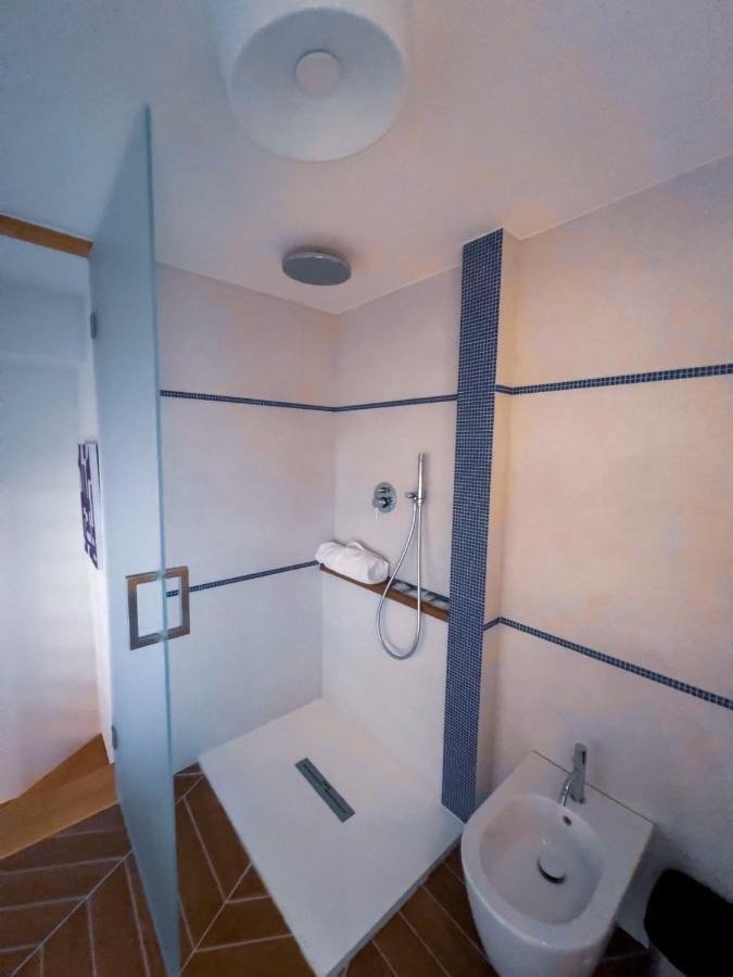 באקולי View Room מראה חיצוני תמונה