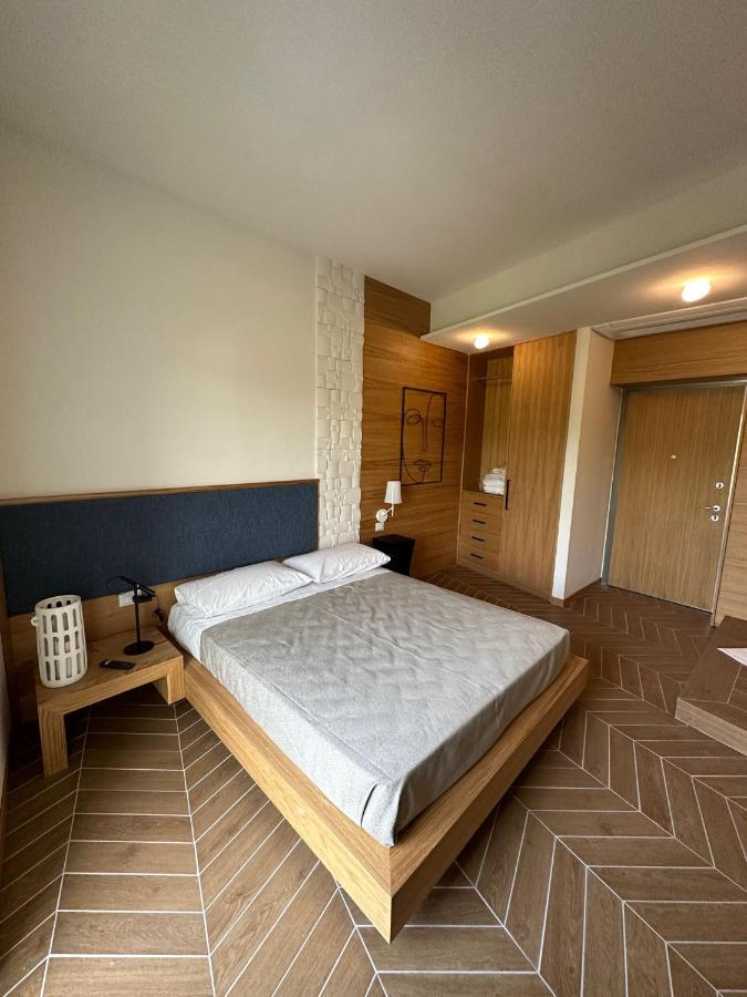 באקולי View Room מראה חיצוני תמונה