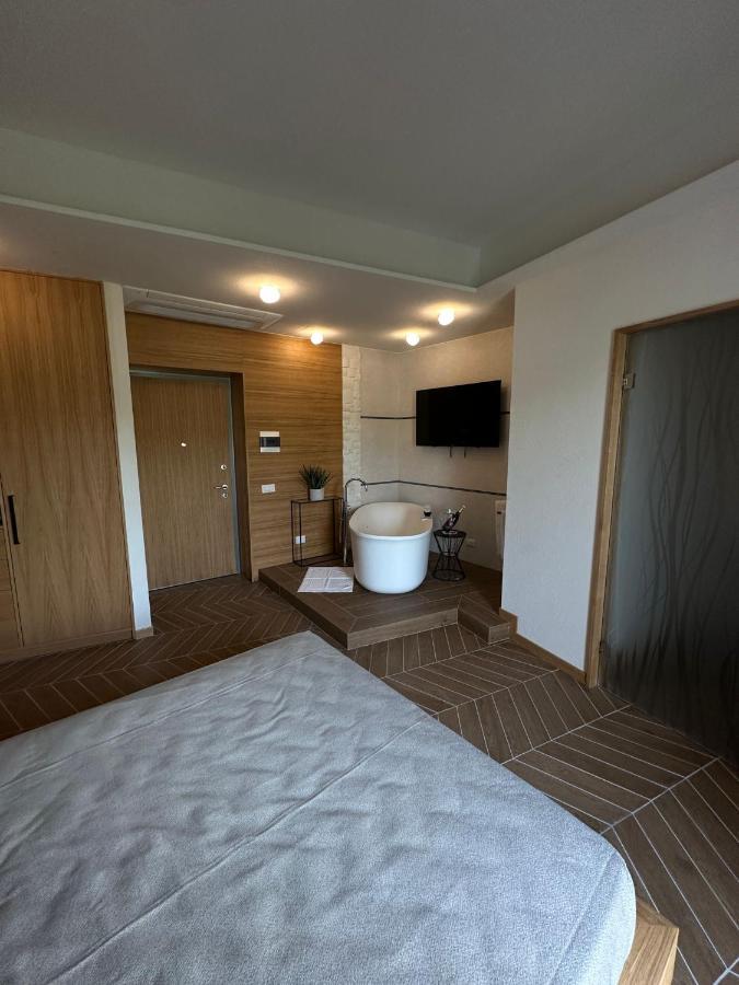 באקולי View Room מראה חיצוני תמונה