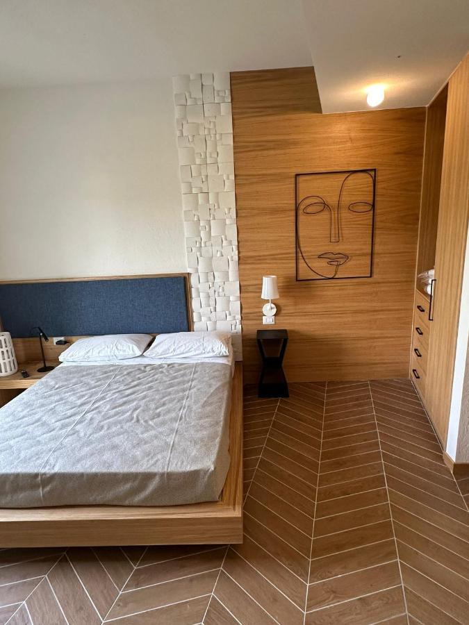 באקולי View Room מראה חיצוני תמונה