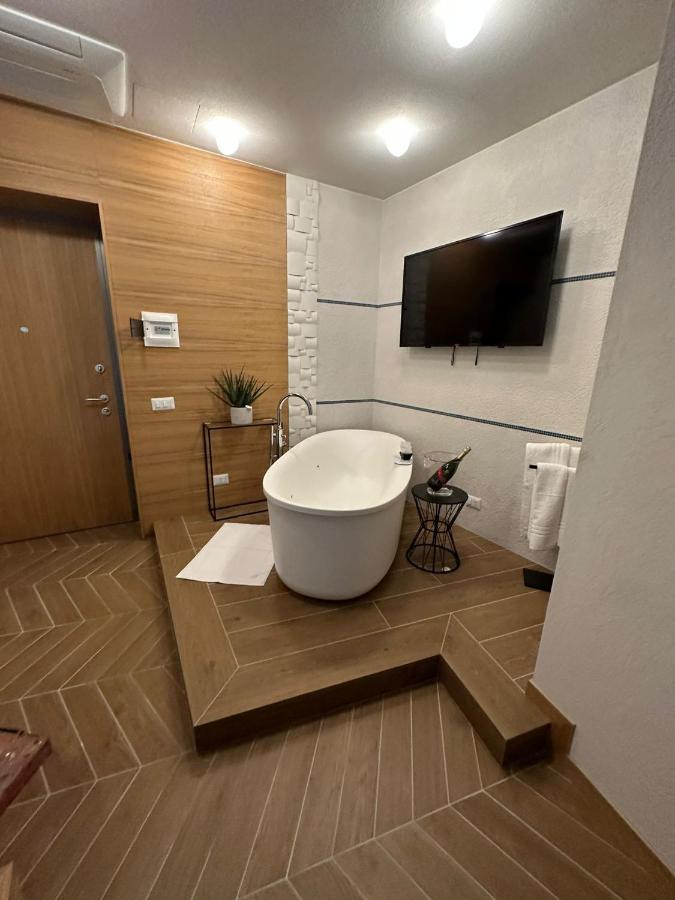 באקולי View Room מראה חיצוני תמונה
